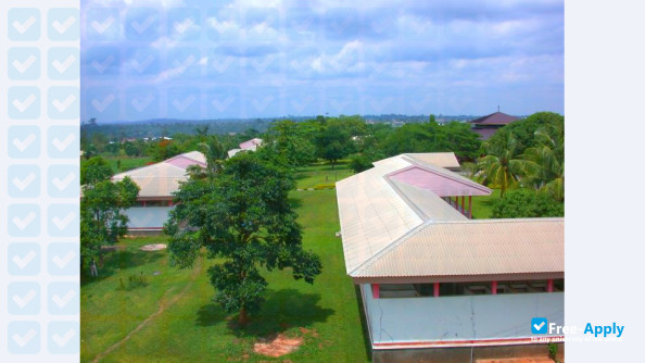 Foto de la Spiritan University College #4