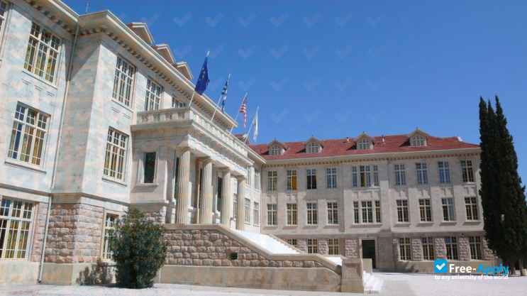 British Hellenic College фотография №10