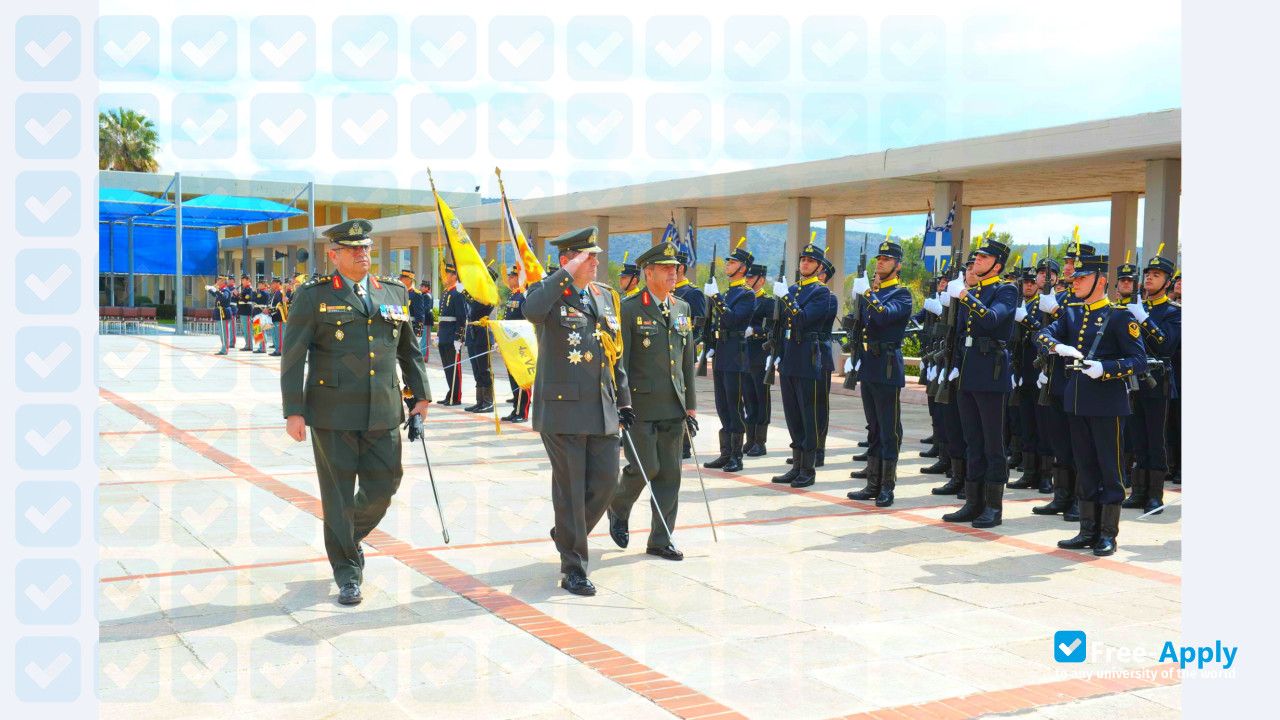 Foto de la Hellenic Military Academy #3
