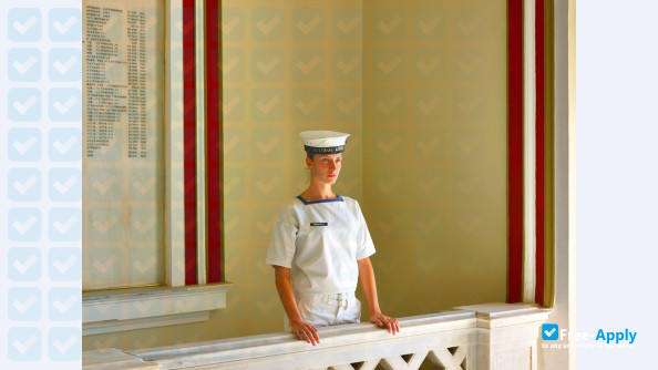Foto de la Hellenic Naval Academy #4