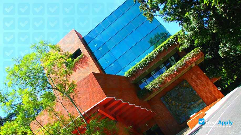 Francisco Marroquin University (UFM) фотография №10