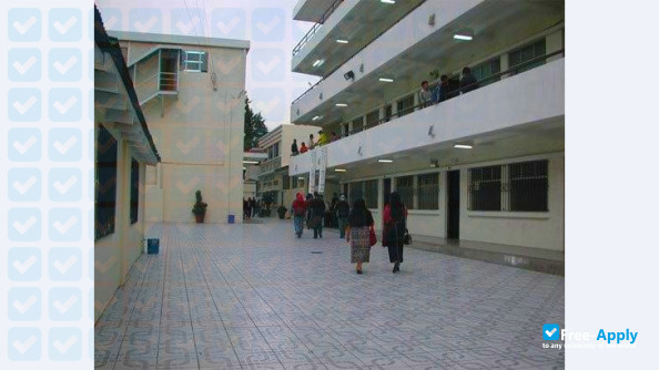Guatemala Middle American University (UMES) photo #2