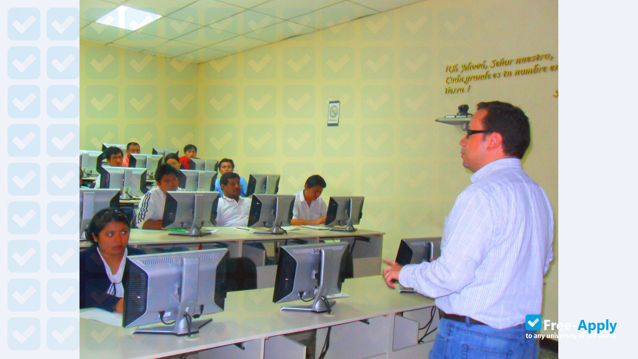 Foto de la Mariano Galvez of Guatemala University (UMG) #2