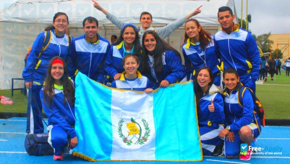 Foto de la Rafael Landivar University (URL) #9