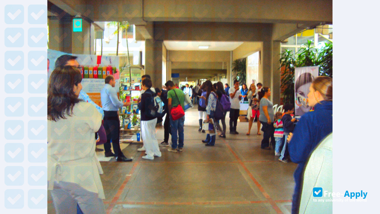 Rafael Landivar University (URL)