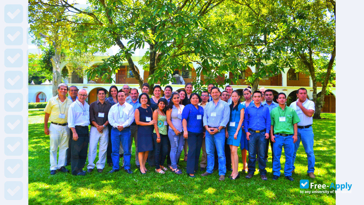 Photo de l’Rural University of Guatemala (URURAL) #5