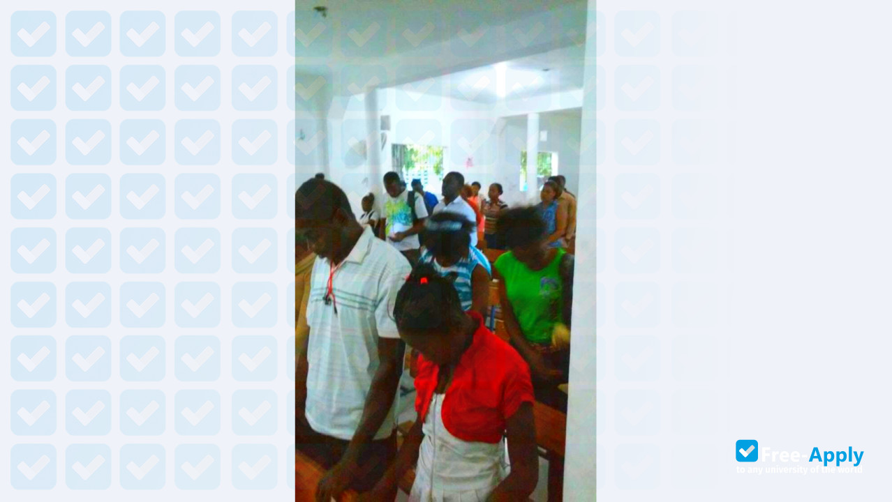 Photo de l’Atlantic University of Haiti #3