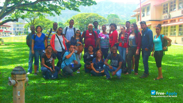 Photo de l’University of the Caribbean #2