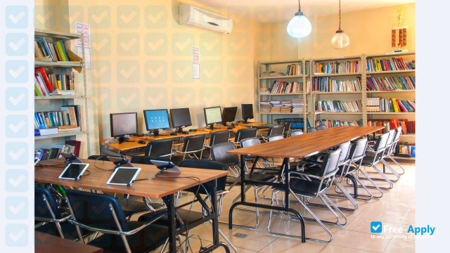 École Supérieure d'Infotronique d'Haïti photo #6