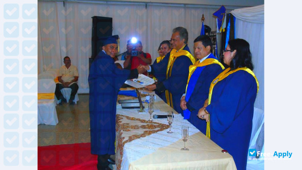 Foto de la Polytechnic University of Honduras #4