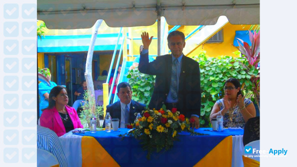 Foto de la Polytechnic University of Honduras #26
