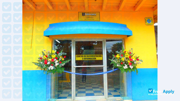 Foto de la Polytechnic University of Honduras #7