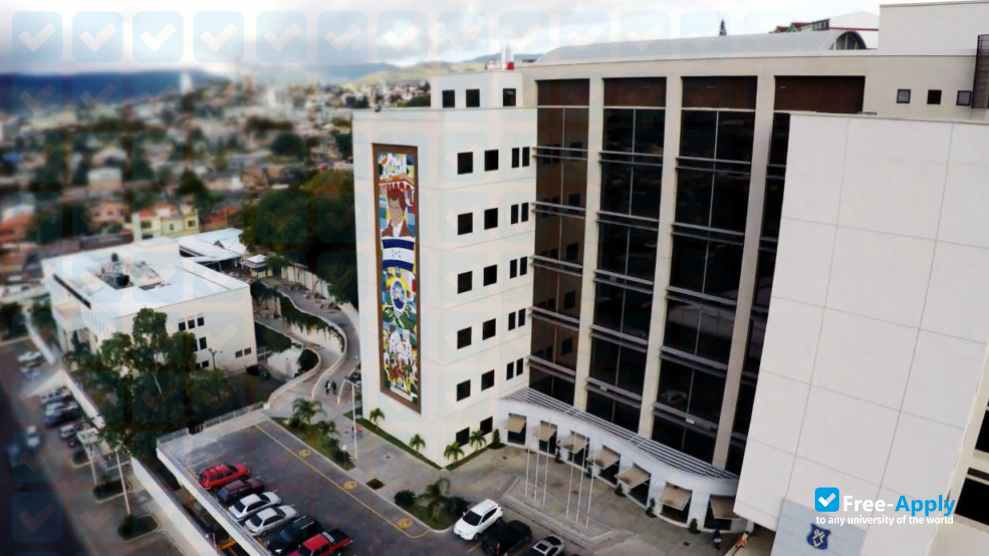 Foto de la José Cecilio of Valley University #7