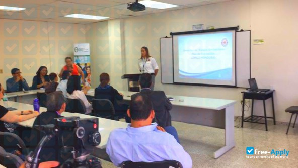 Metropolitan University of Honduras photo #8