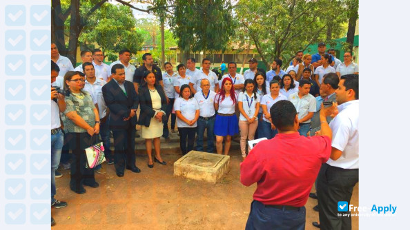 Metropolitan University of Honduras photo #7