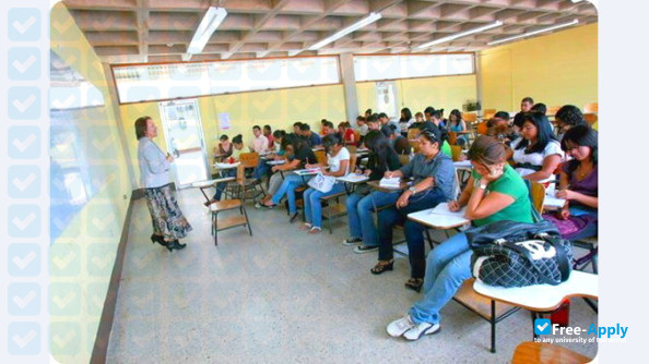 Foto de la National Autonomous University of Honduras #7