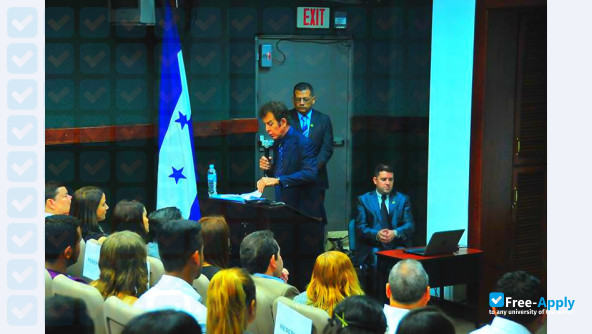 University of San Pedro Sula photo #33