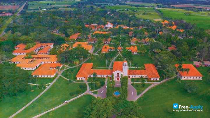 Photo de l’Zamorano's Panamerican Agricultural School #24