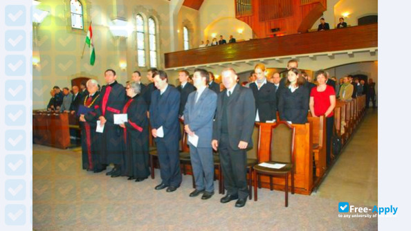 Foto de la Lutheran Theological University #8