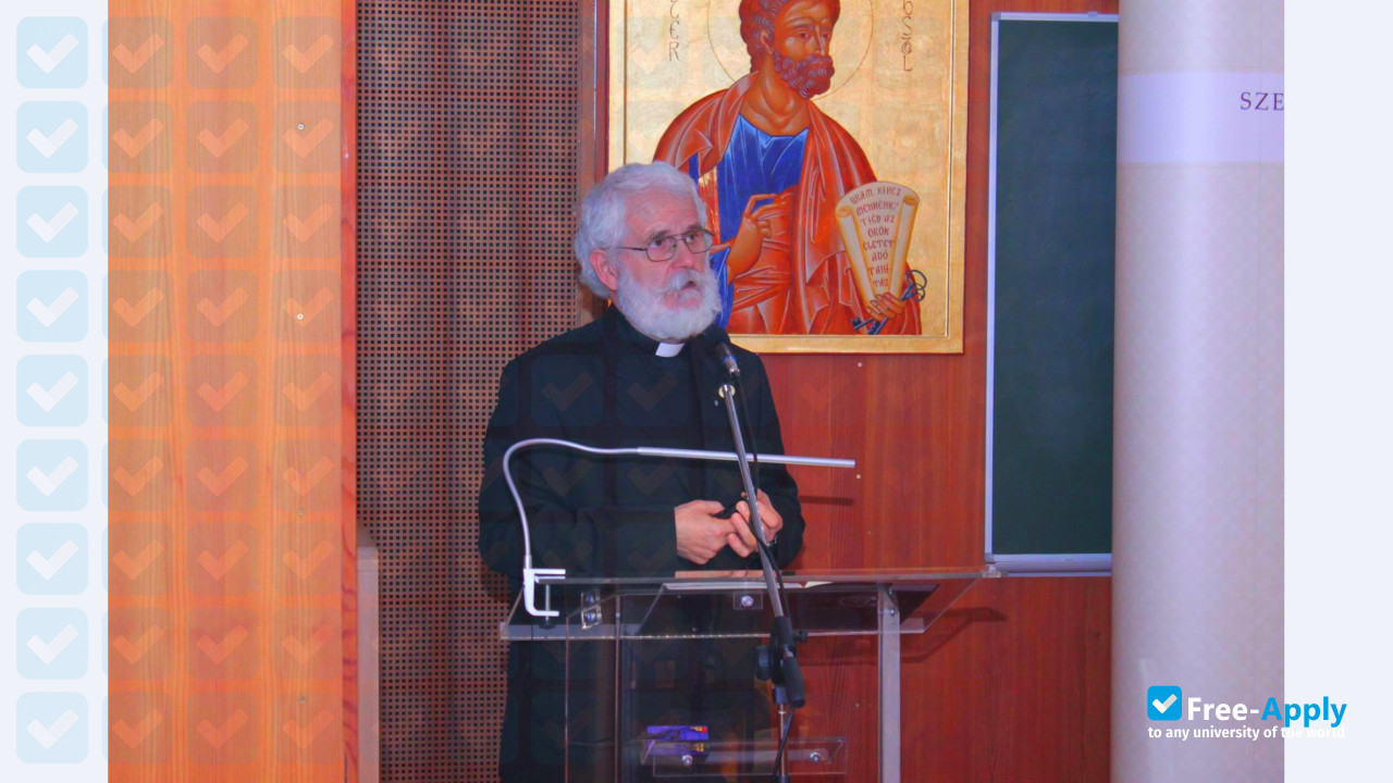 Foto de la Szent Atanáz Greek Catholic Theological Institute, Nyíregyháza #7