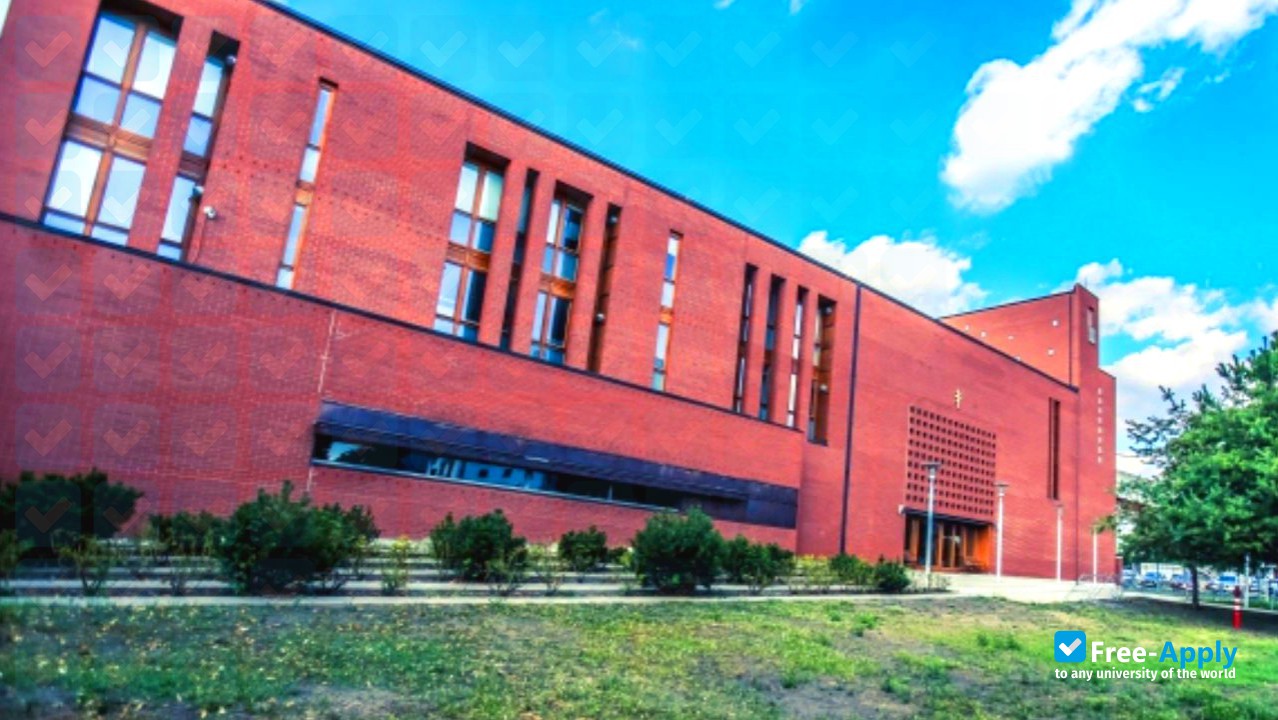 Foto de la Szent Atanáz Greek Catholic Theological Institute, Nyíregyháza #8