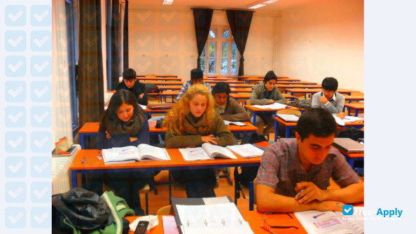 Avicenna International school photo #12