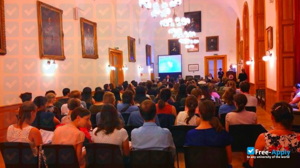Eötvös Loránd University photo #12