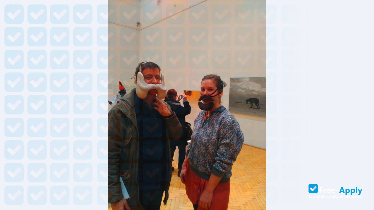 Hungarian University of Fine Arts photo #4