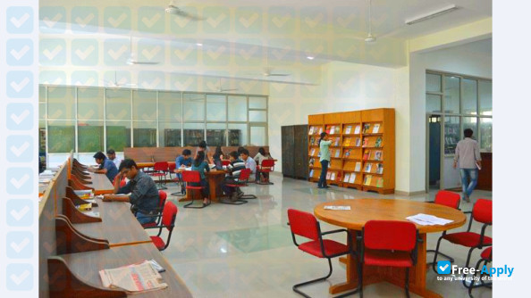 Photo de l’Institute of Medical Sciences Banaras Hindu University #6