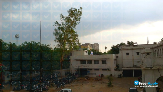 Chhatrapati Shahuji Maharaj Medical University photo #7