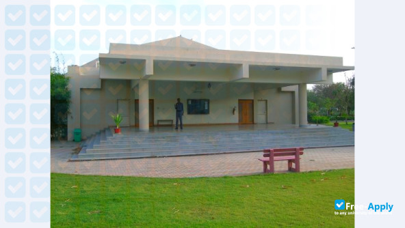 Photo de l’Dhirubhai Ambani Institute of Information and Communication Technology #3