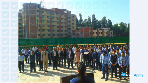 Photo de l’University of Petroleum & Energy Studies #11
