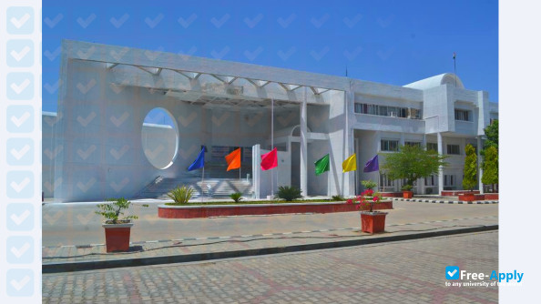 Photo de l’Babasaheb Bhimrao Ambedkar University Lucknow #7