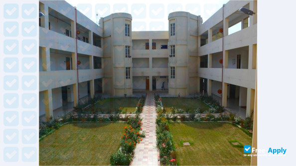 Photo de l’Babasaheb Bhimrao Ambedkar University Lucknow #13