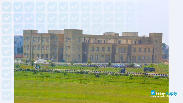 Photo de l’Babasaheb Bhimrao Ambedkar University Lucknow #15