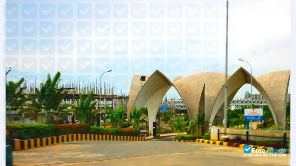 Saveetha University photo #9