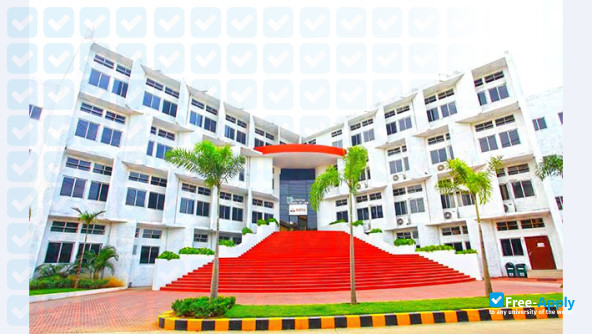 Saveetha University photo #2