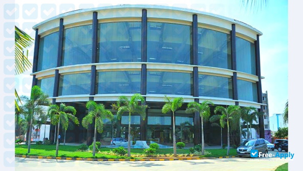 Saveetha University photo #13