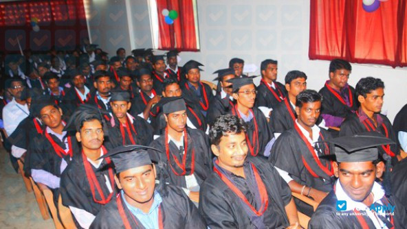 Photo de l’Pondicherry Engineering College #8