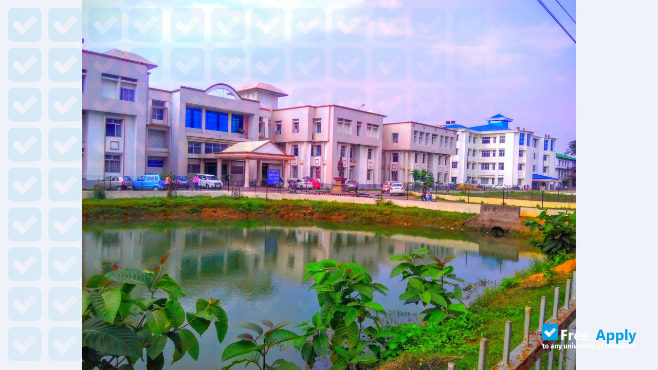 Foto de la Gauhati University #7
