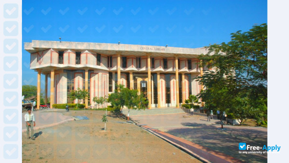 Photo de l’North Maharashtra University #5