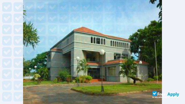 Foto de la Madras School of Economics #4