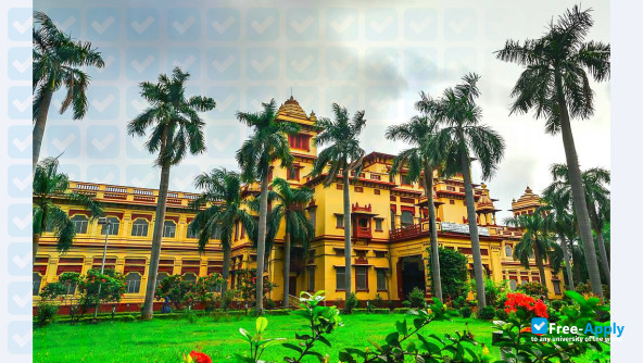Foto de la Banaras Hindu University