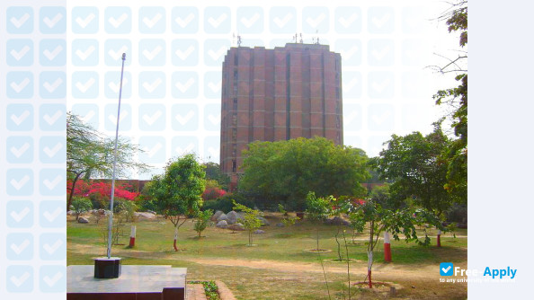 Jawaharlal Nehru University фотография №7