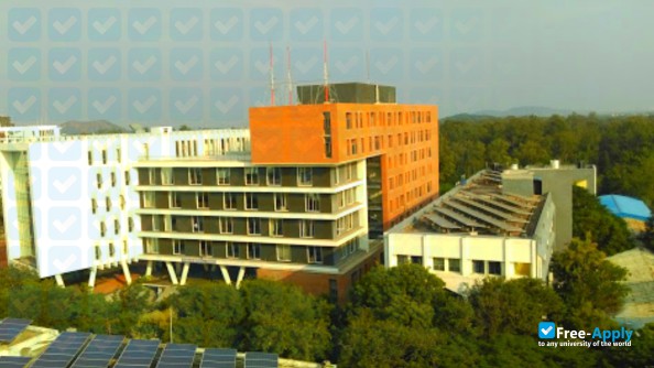 B S Abdur Rahman University (Crescent Engineering College) photo #6