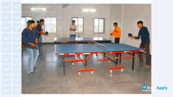 Photo de l’Vardhaman College of Engineering #5