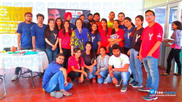 Shoolini University of Biotechnology and Management Sciences photo #6