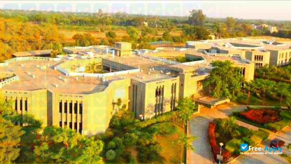 Foto de la Charotar University of Science and Technology