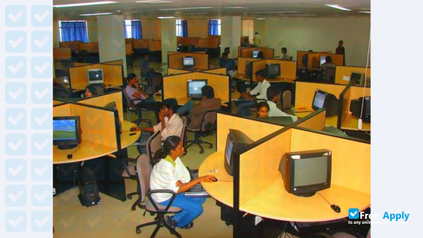 Foto de la Hidayatullah National Law University Raipur #5