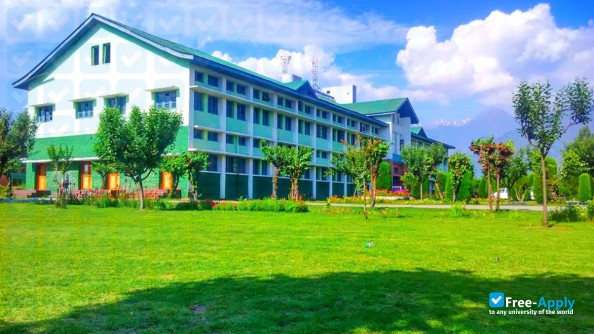 Foto de la University of Kashmir